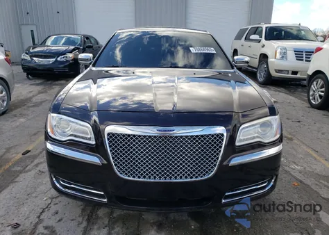 2012 Chrysler 300 z USA, uszkodzony, nr VIN 2C3CCAAG5CH274627